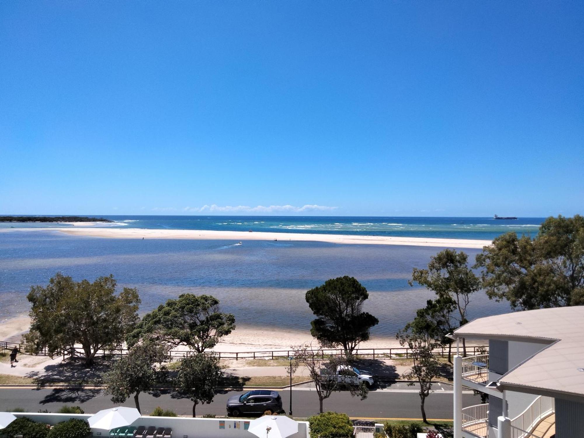 Moorings Beach Resort Caloundra Zewnętrze zdjęcie